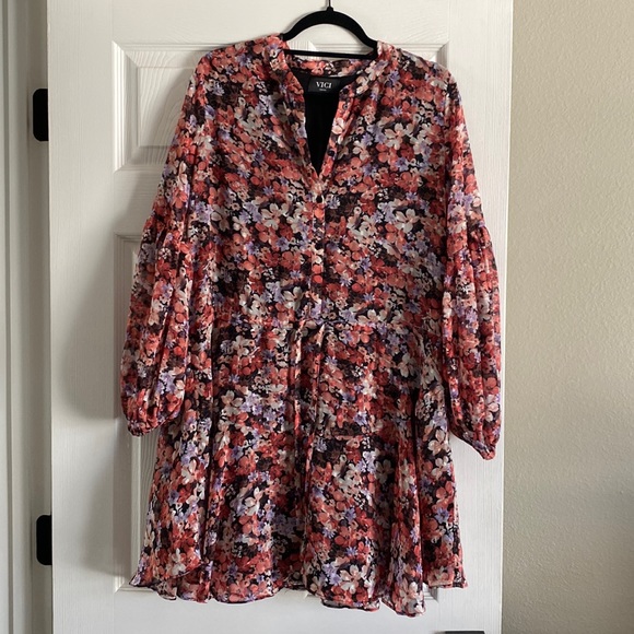 VICI floral dress - Picture 3 of 10